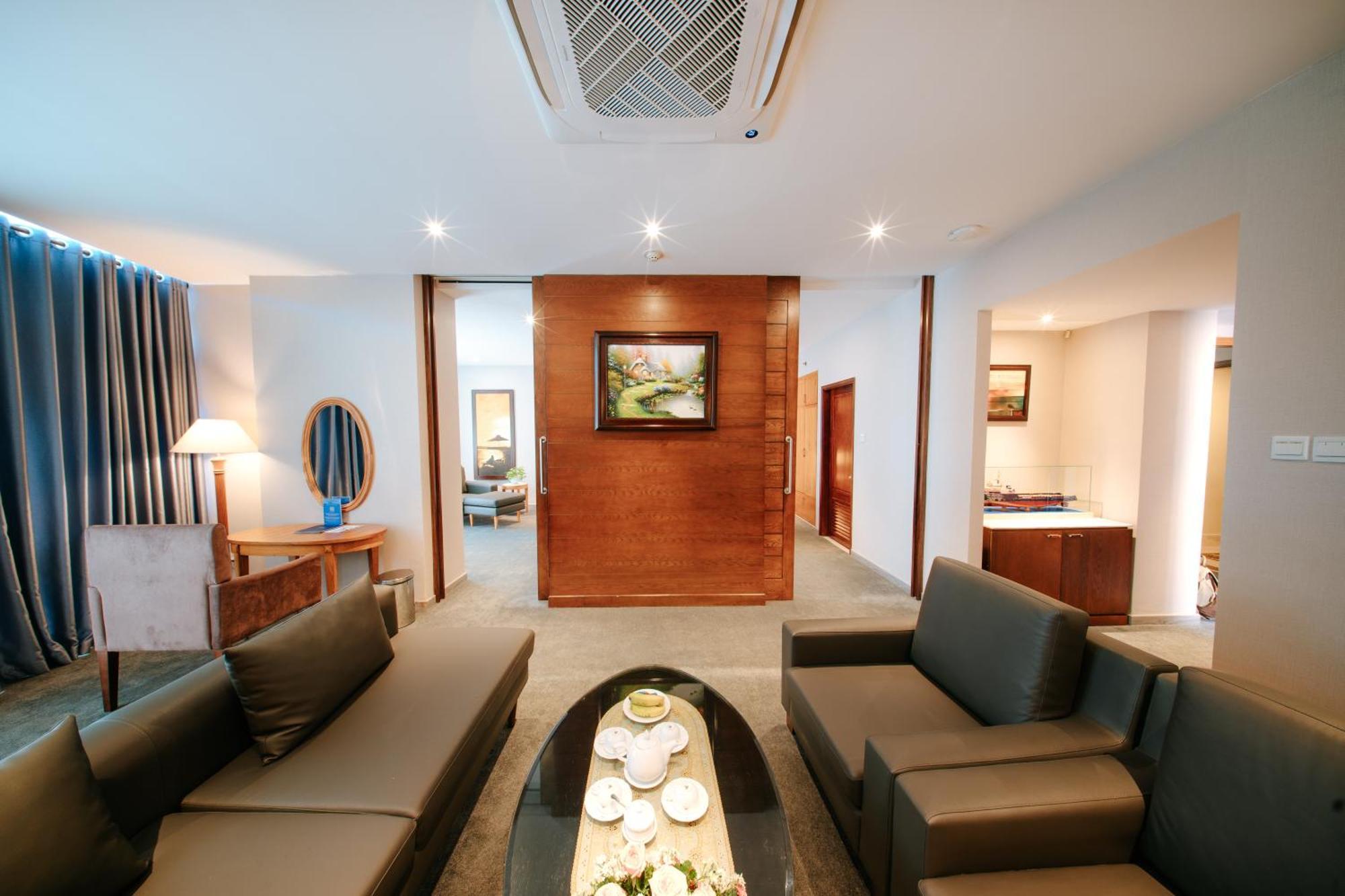 Petro Hotel Vung Tau Esterno foto