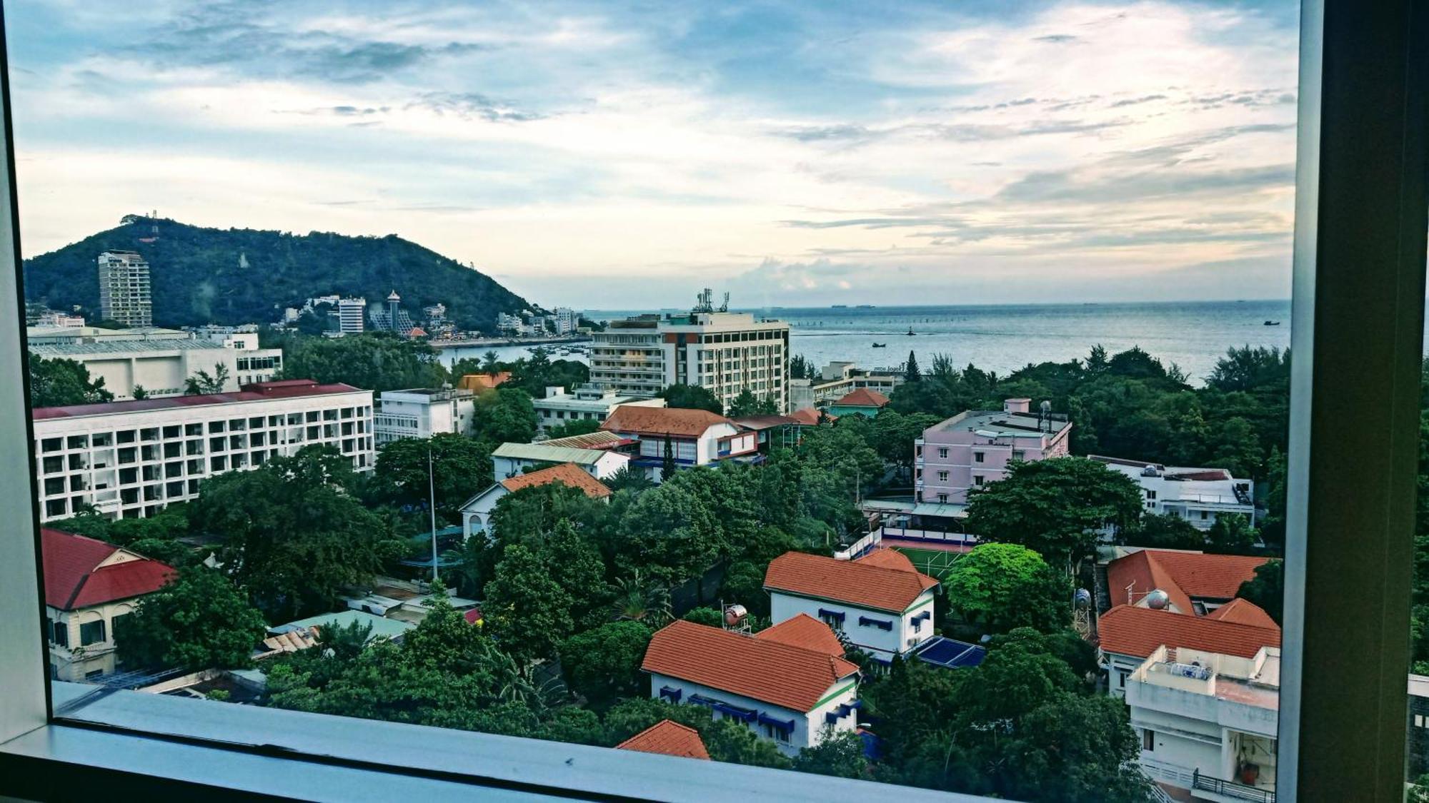 Petro Hotel Vung Tau Esterno foto