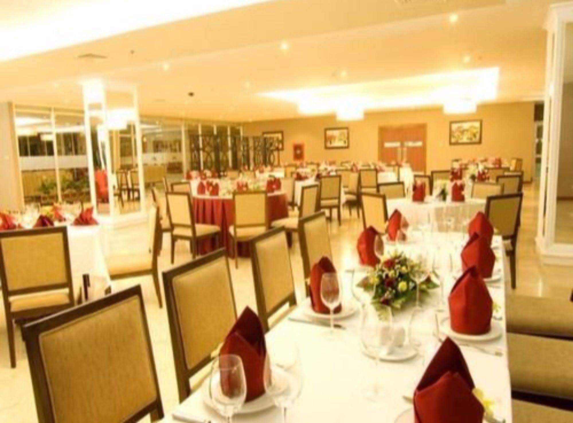 Petro Hotel Vung Tau Esterno foto