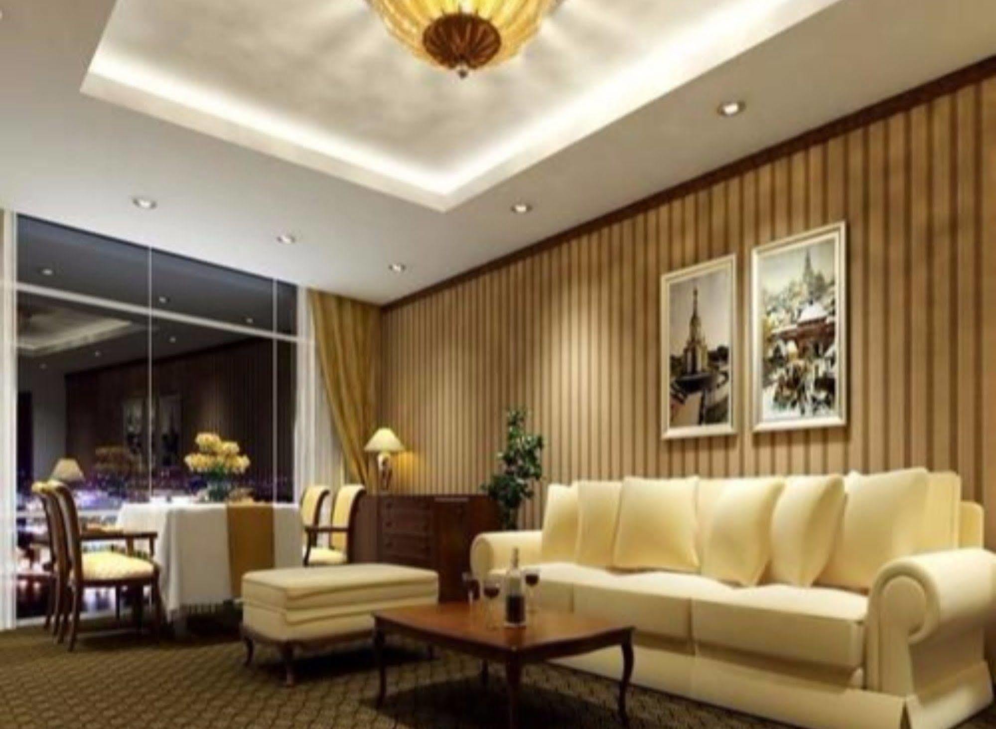 Petro Hotel Vung Tau Esterno foto