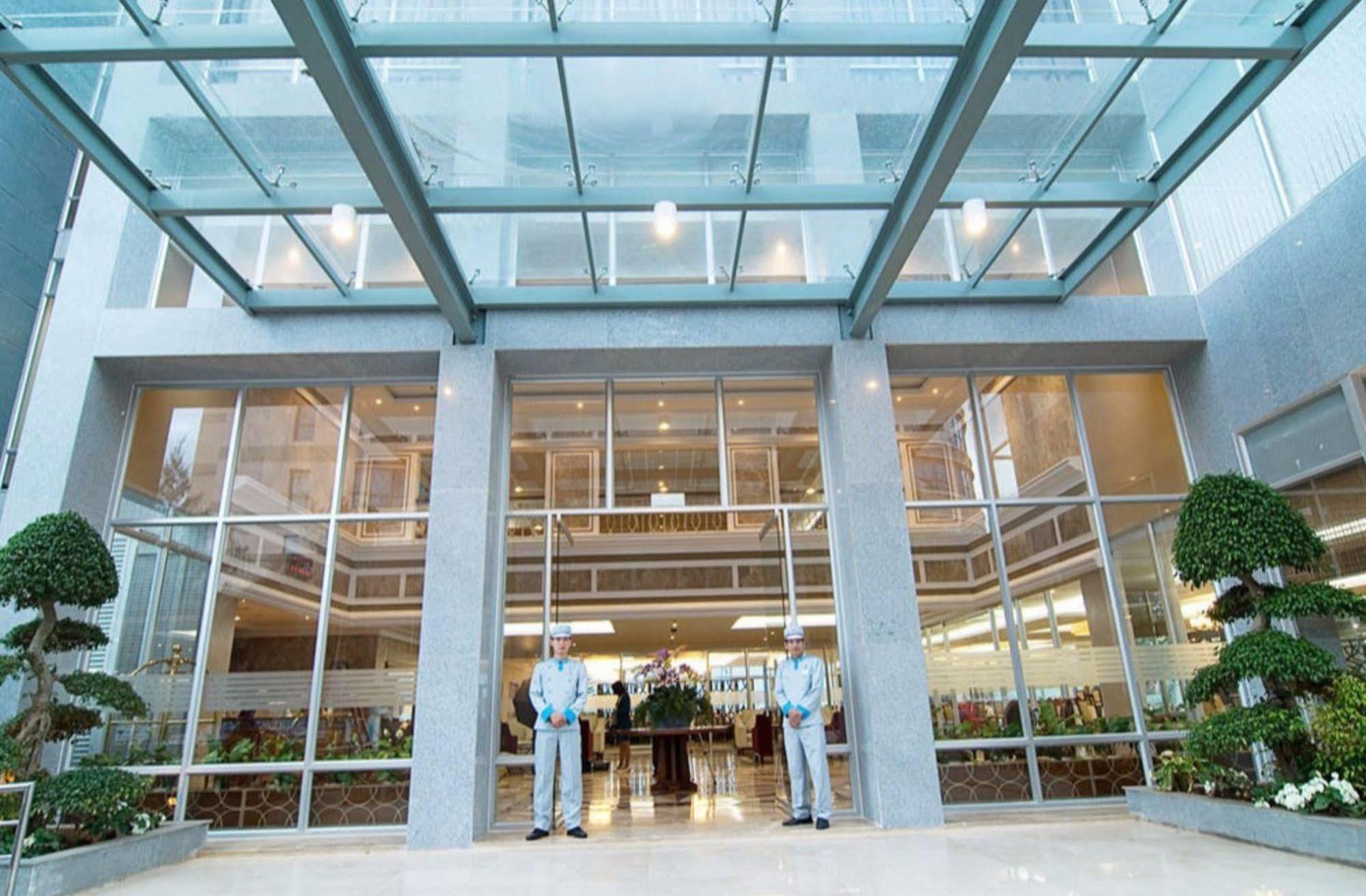 Petro Hotel Vung Tau Esterno foto